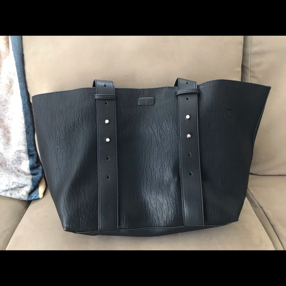 Calvin Klein purse - Picture 2 of 4